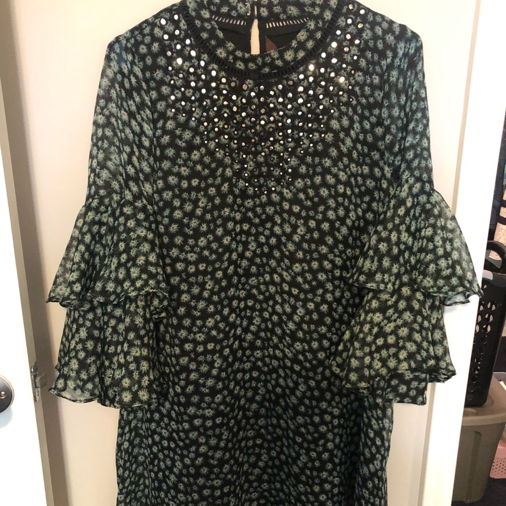 Flowy Long Sleeve Anthropologie dress XSP